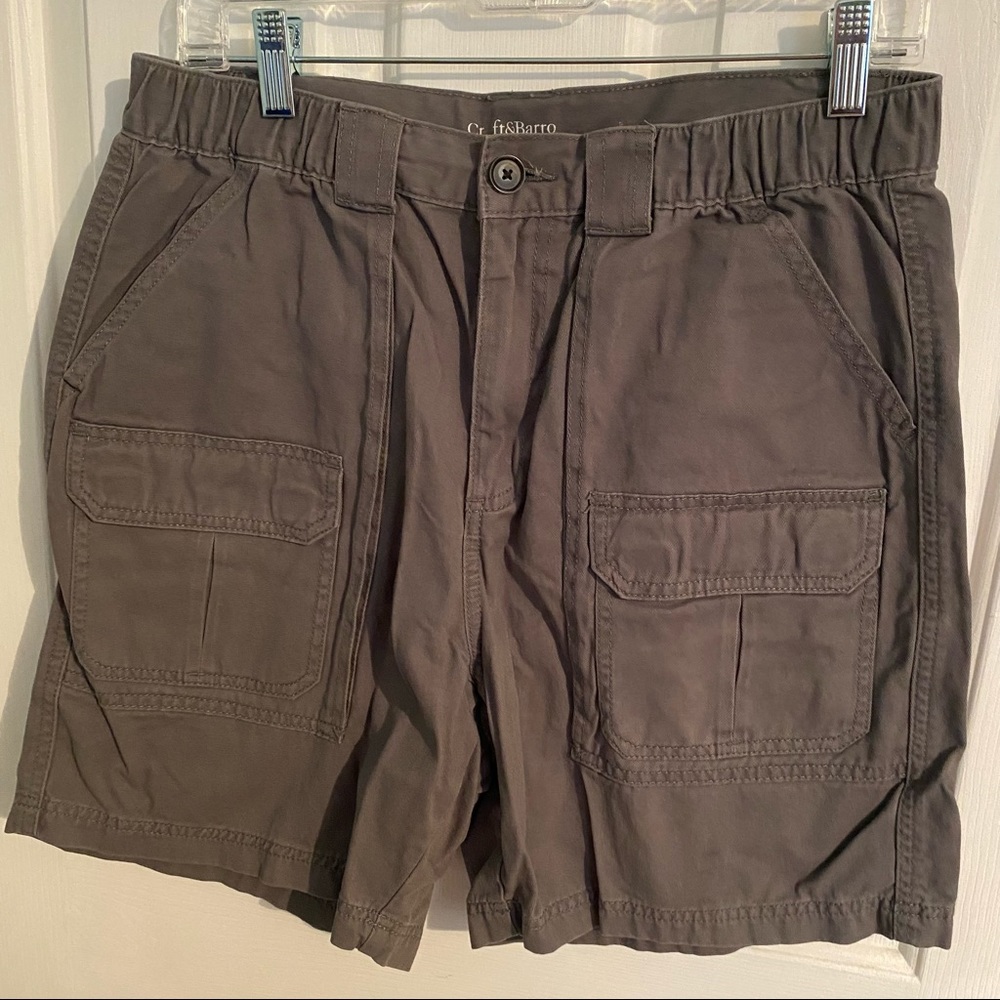 Men’s Croft & Barrow cargo shorts. Size 32.